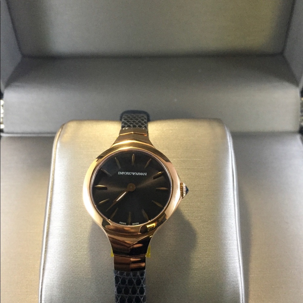 Watch - Picture 4 of 6